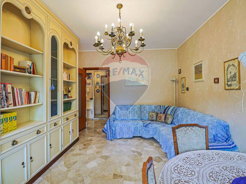 Appartamento a Luino in Via XV Agosto, 46 - Foto 5