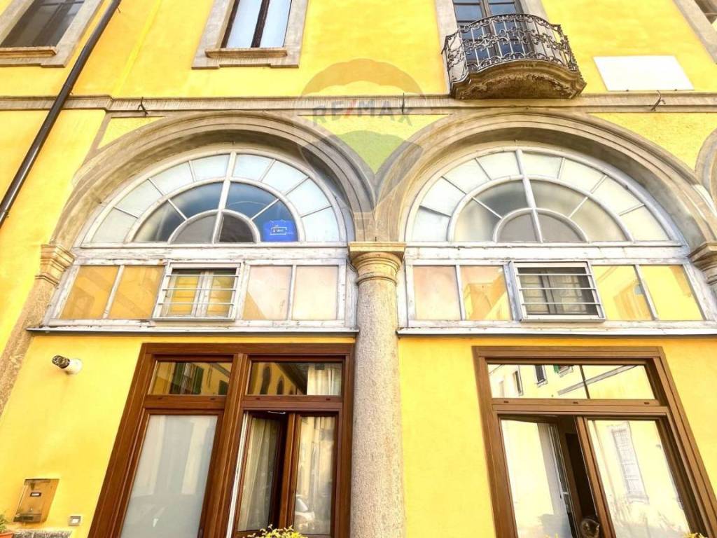 Appartamento a Cuvio in Piazza IV novembre, 1 - Foto 2