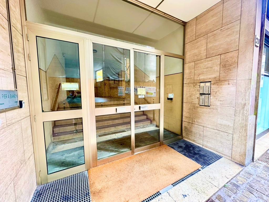 Appartamento a Rimini in Via Carlo Cattaneo, 20 - Foto 2