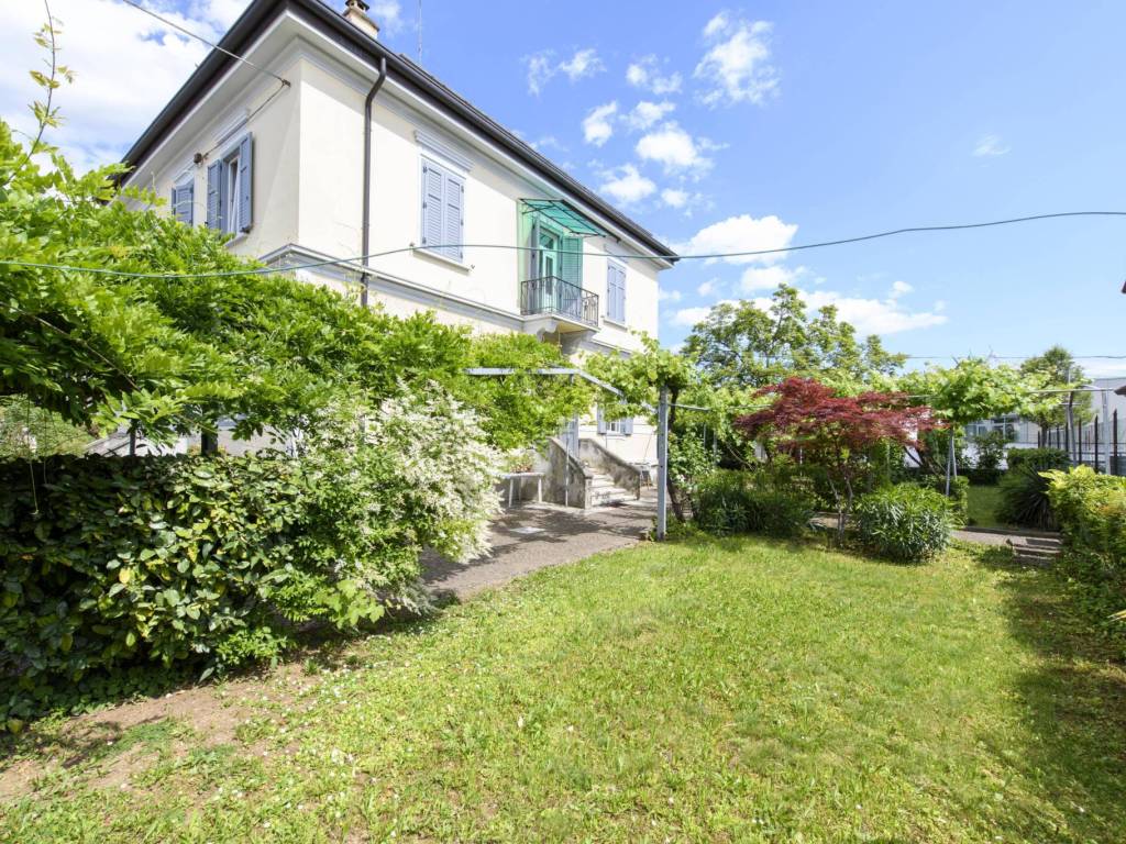 Villa a Gorizia in VIA DI MANZANO, 8 - Foto 2