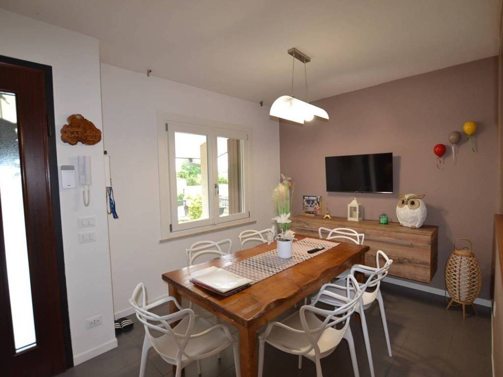 Villa a Azzano decimo in Viale Rimembranze, 161 - Foto 3