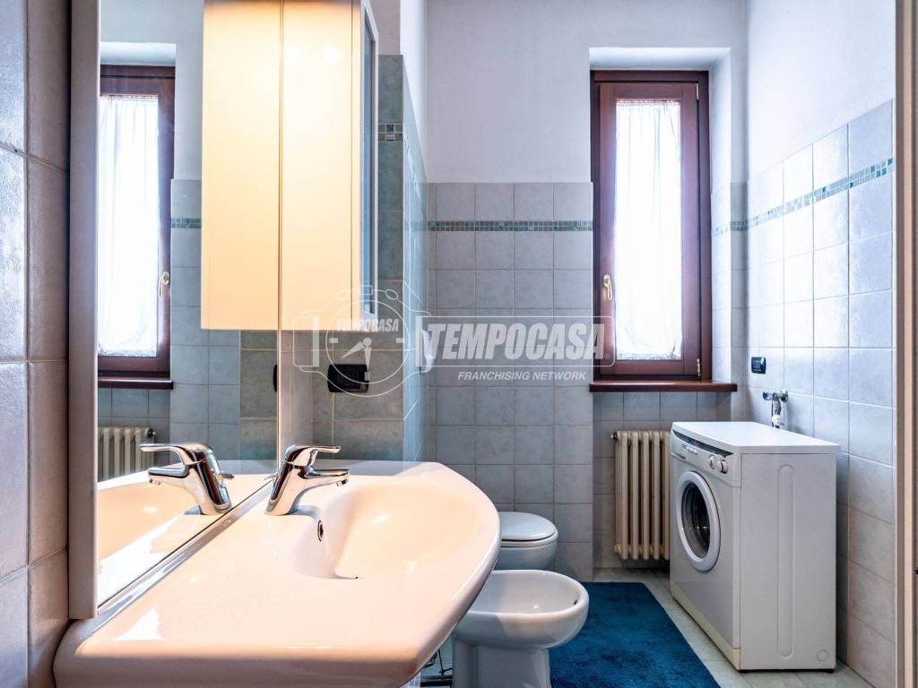 Appartamento a Caronno pertusella in Corso Italia - Foto 4