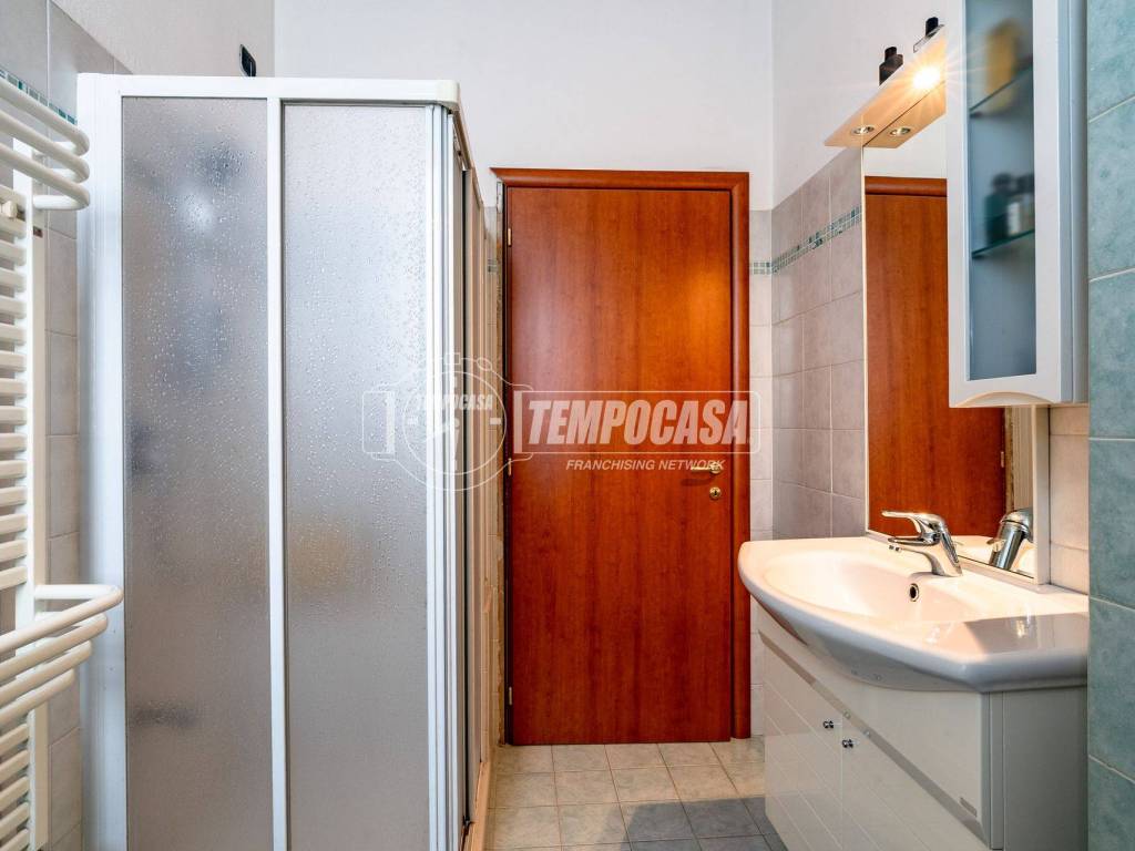 Appartamento a Caronno pertusella in Corso Italia - Foto 5