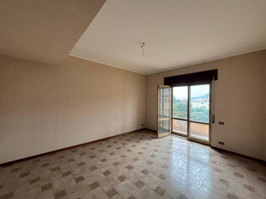 Appartamento a Lamezia terme in Via Giorgio La Pira - Foto 5