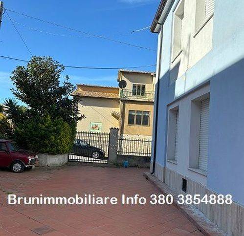 Villa a Vibo valentia in Via Xxv Aprile 28 - Foto 3