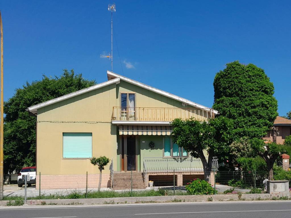 Villa a Trecastelli - Foto 2