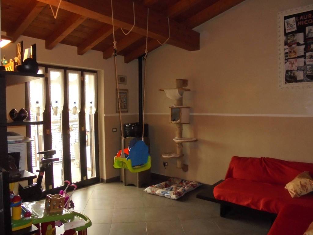 Appartamento a Soresina in Via Emilio Caldara - Foto 3