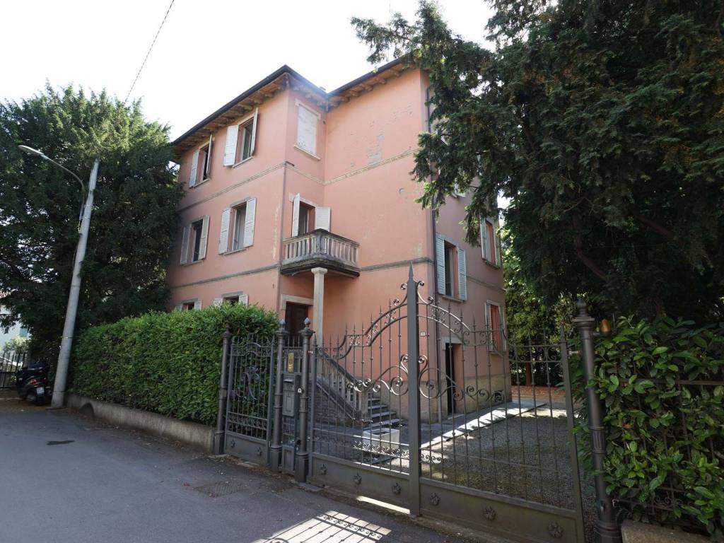 Villa a Reggio emilia in Via Legnano, 13 - Foto 4