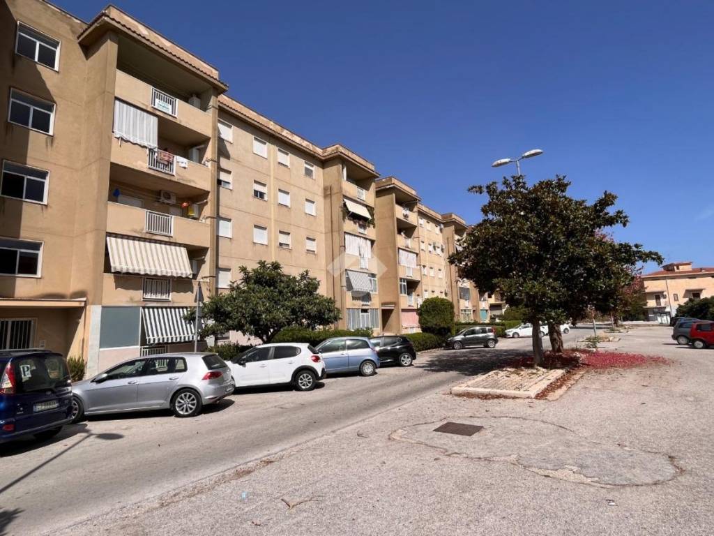Appartamento a Castellammare del golfo in Piazzale Rovigo, 3 - Foto 3