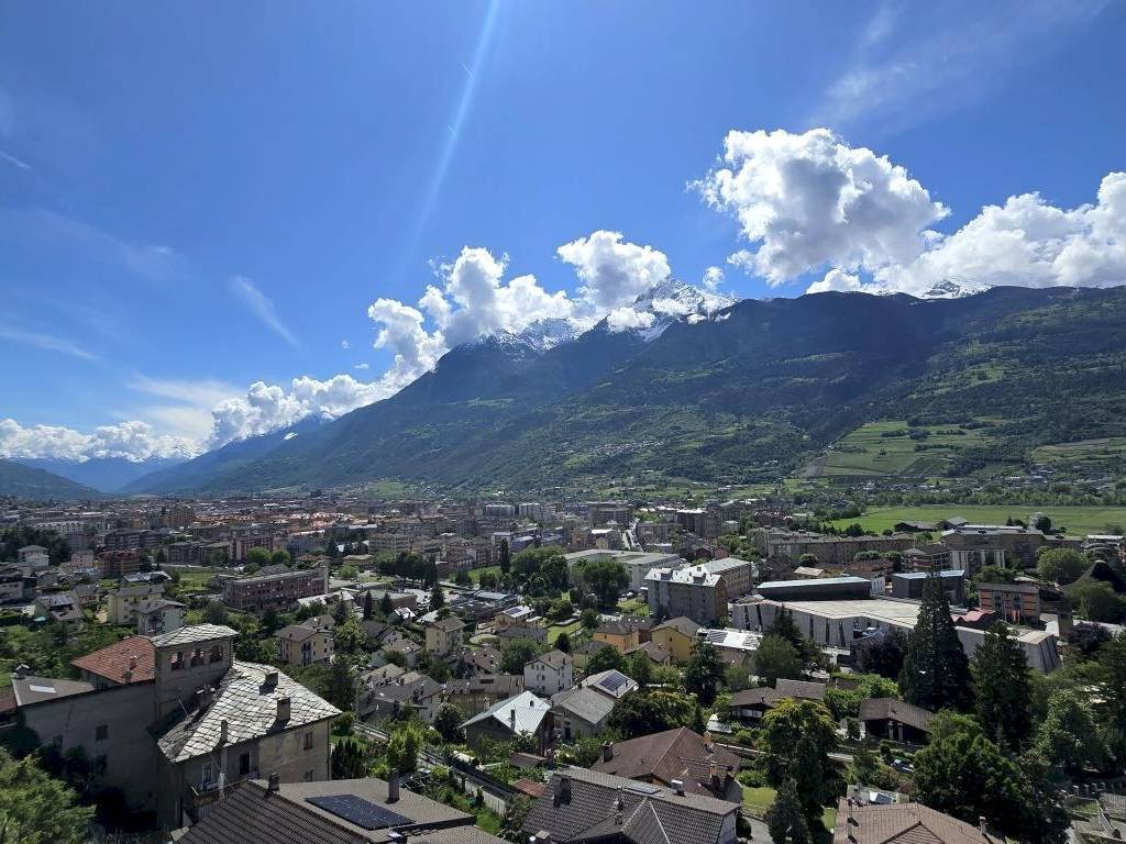 Appartamento a Aosta in Regione Bioula - Foto 5