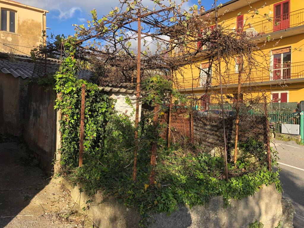 Casa indipendente a Lamezia terme in Via Basilio De Fazio, 25 - Foto 3