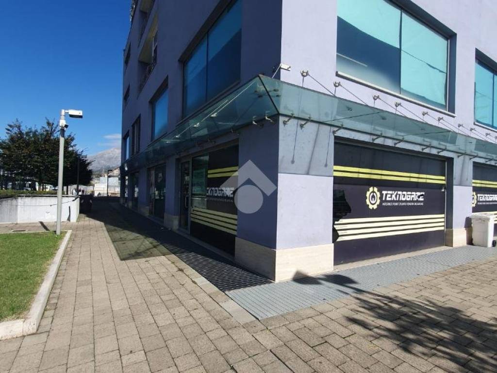 Appartamento a Avezzano in Piazzale Kennedy - Foto 4