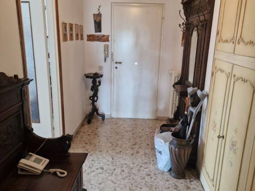 Appartamento a Mantova in Viale Angelo Parilla - Foto 4