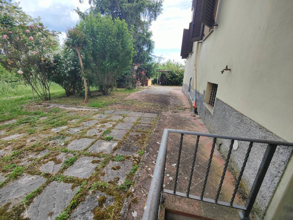 Appartamento a Montevarchi in Via Aretina - Foto 2