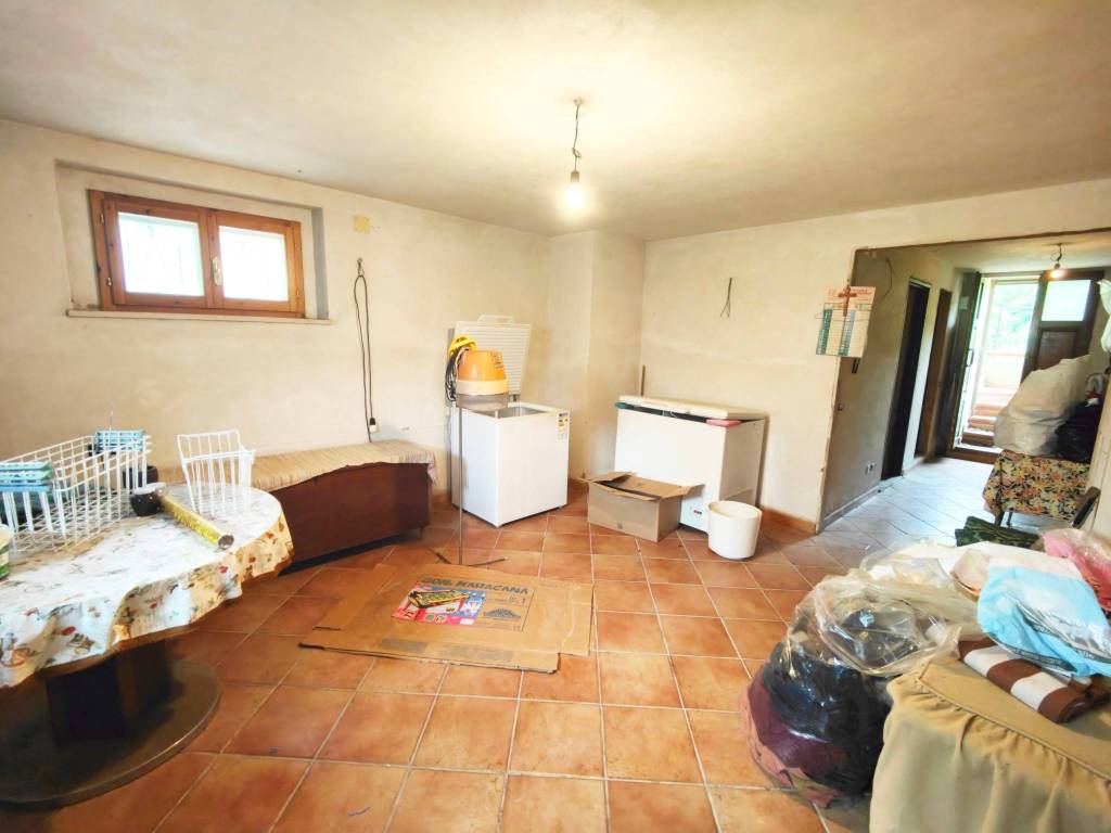 Appartamento a Montevarchi in Via Aretina - Foto 5