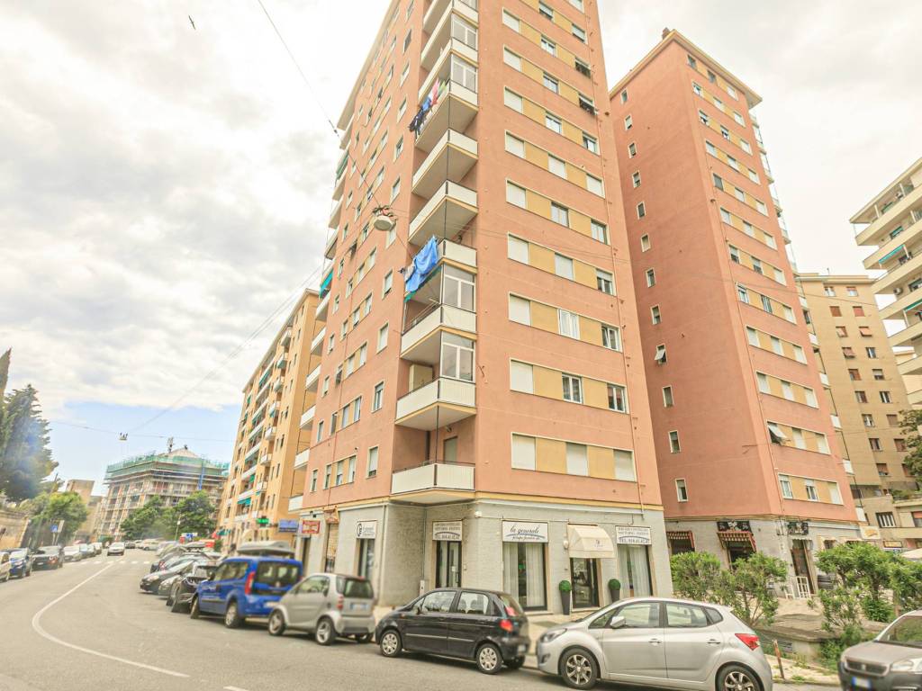 Appartamento a Genova in Corso Ferdinando Magellano, 50 - Foto 2