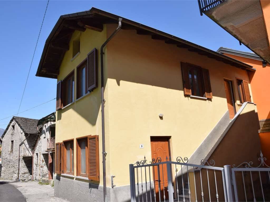 Casa indipendente a Pieve vergonte in via Delle Alpi, 9 - Foto 2