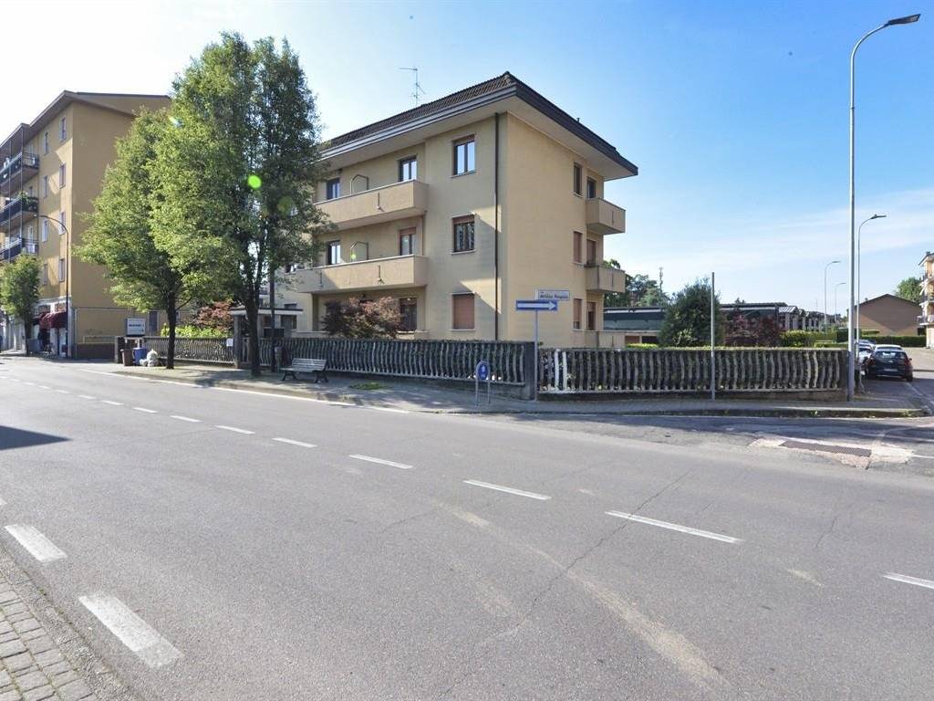 Appartamento a Limbiate in via Trieste, 112 - Foto 2