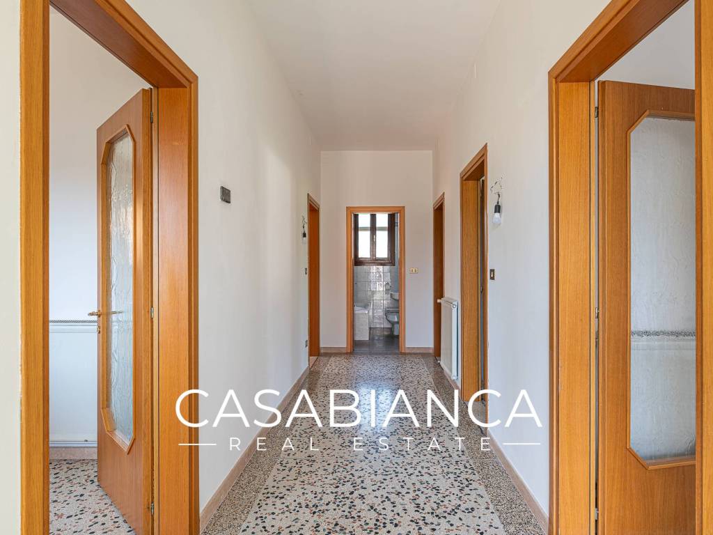 Villa a Bassano del grappa in Viale Venezia, 98 - Foto 2