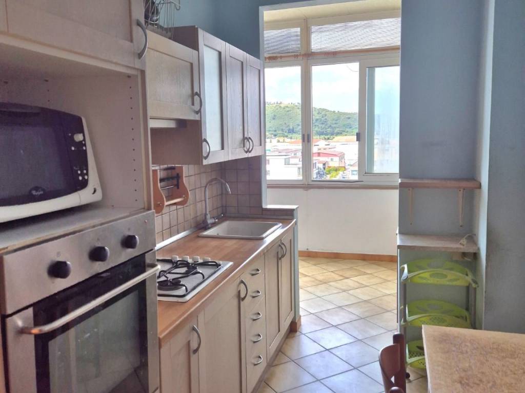 Appartamento a Campiglia marittima in Via Volturno - Foto 2