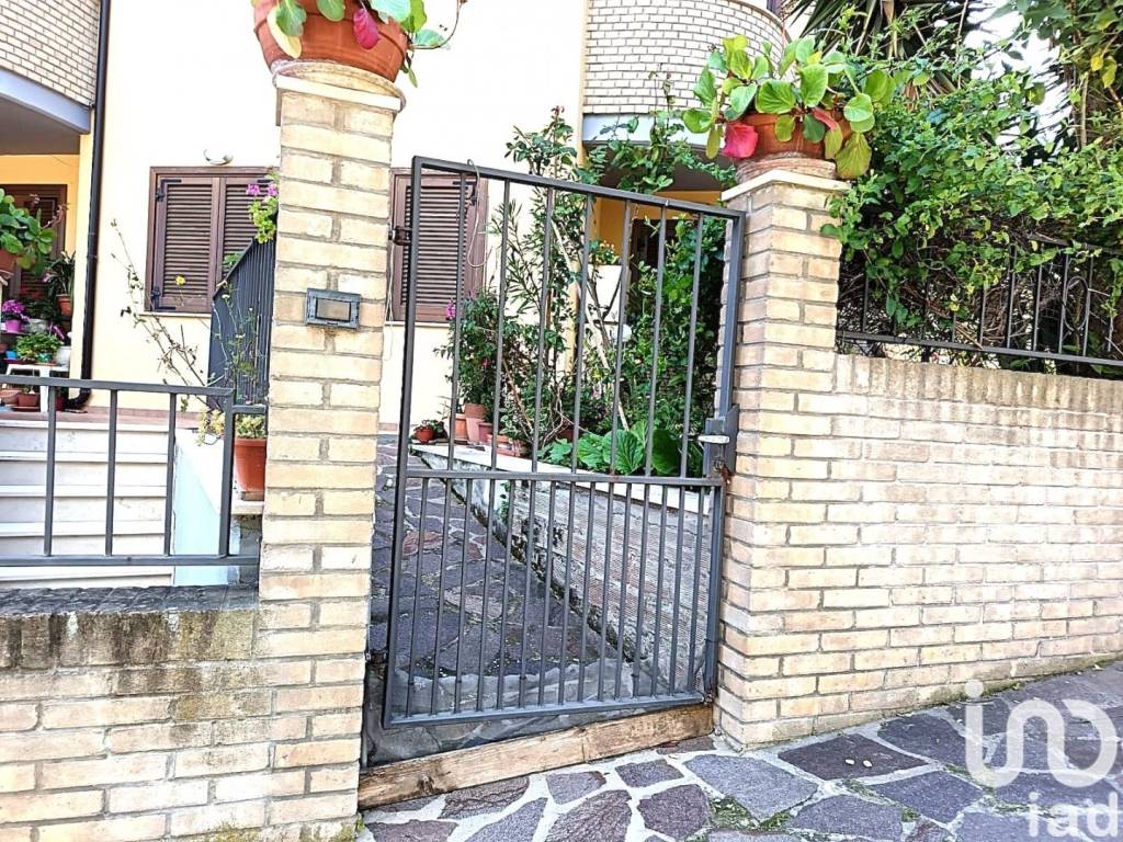 Appartamento a Miglianico in Viale GABRIELE D'ANNUNZIO - Foto 2