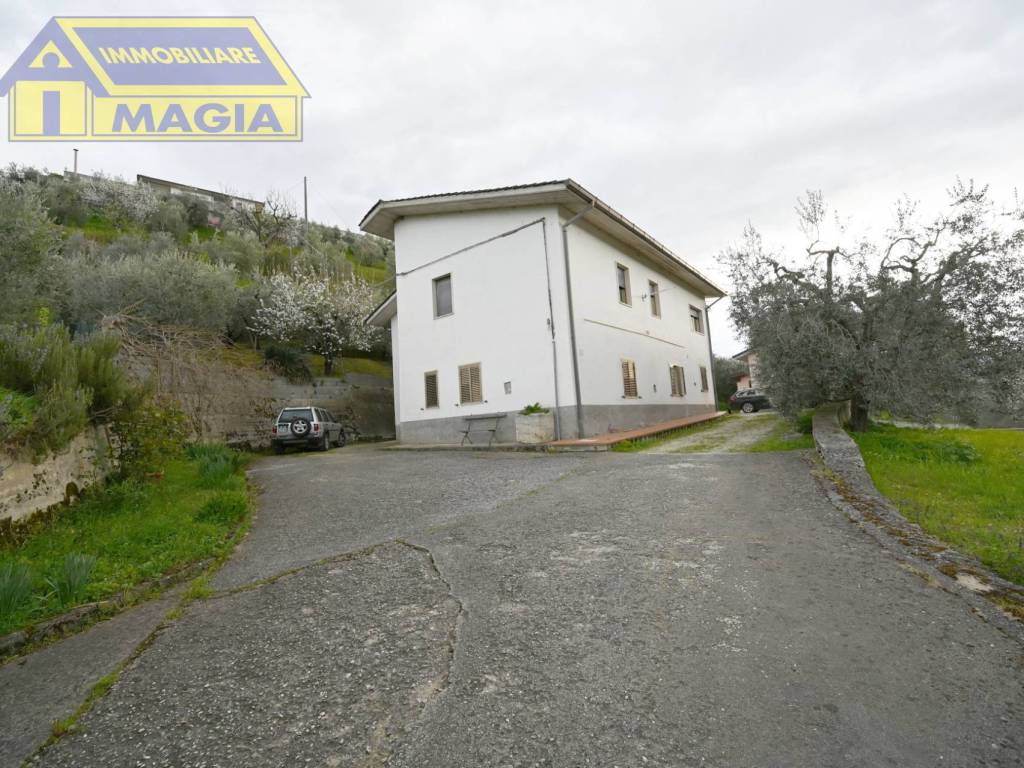 Casa indipendente a Ascoli piceno in Via Po, 3 - Foto 4