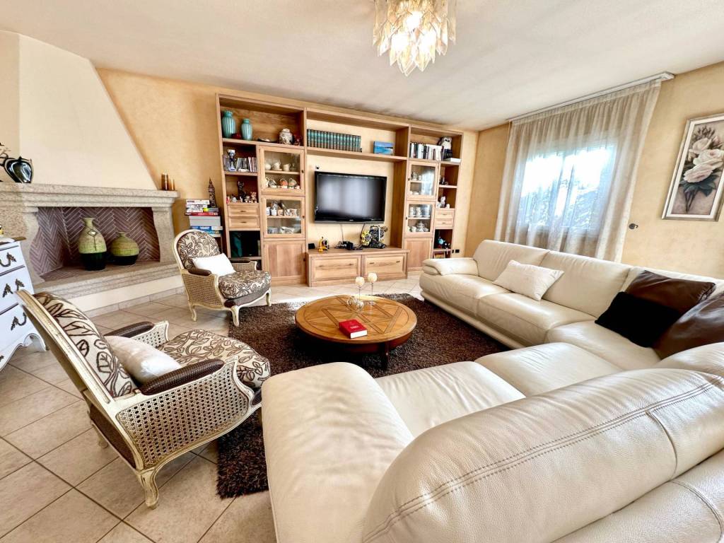 Villa a Arzachena in Via Amsicora, 9 - Foto 3