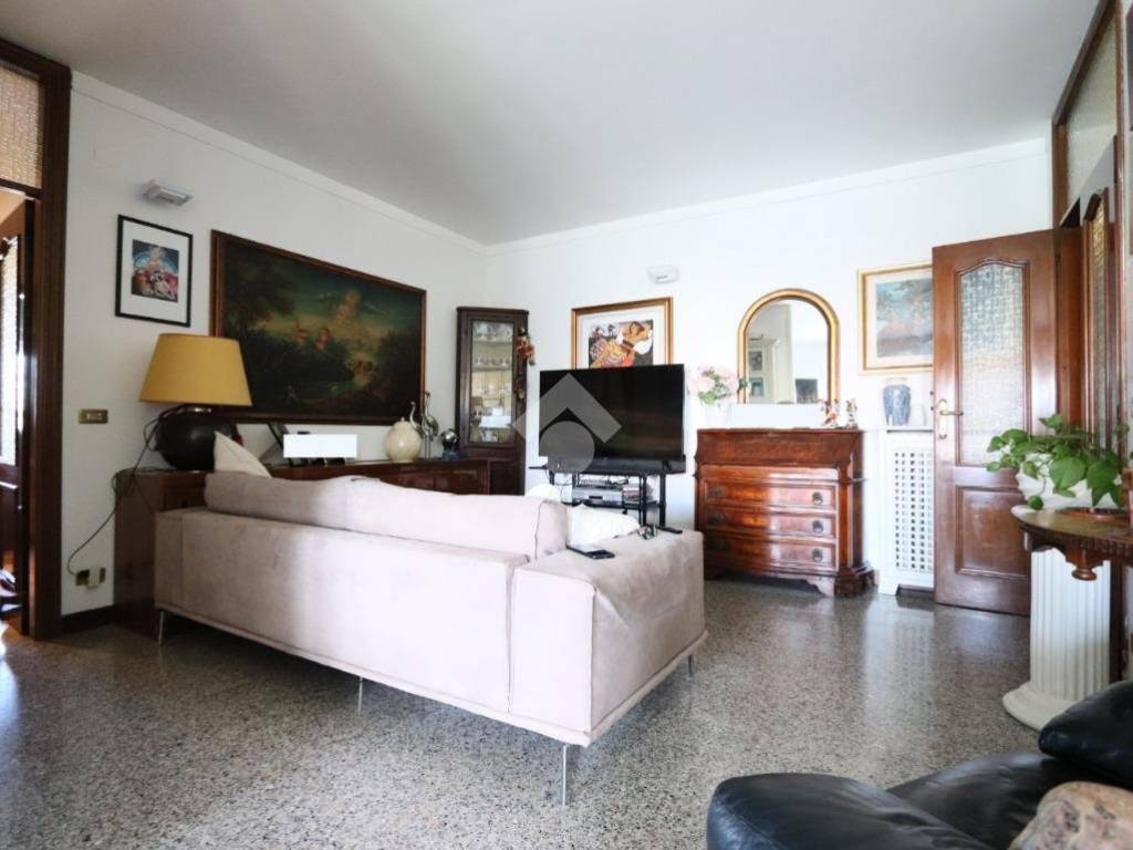 Appartamento a Alba adriatica in Via 24 Maggio, 26 - Foto 2