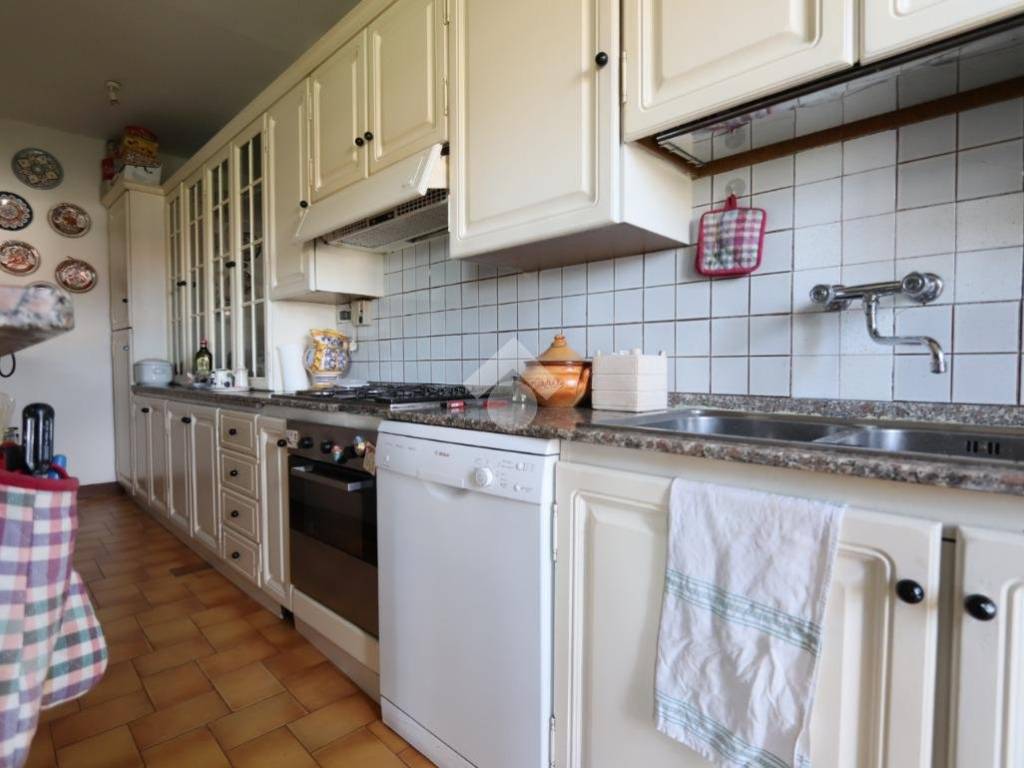 Appartamento a Alba adriatica in Via 24 Maggio, 26 - Foto 5