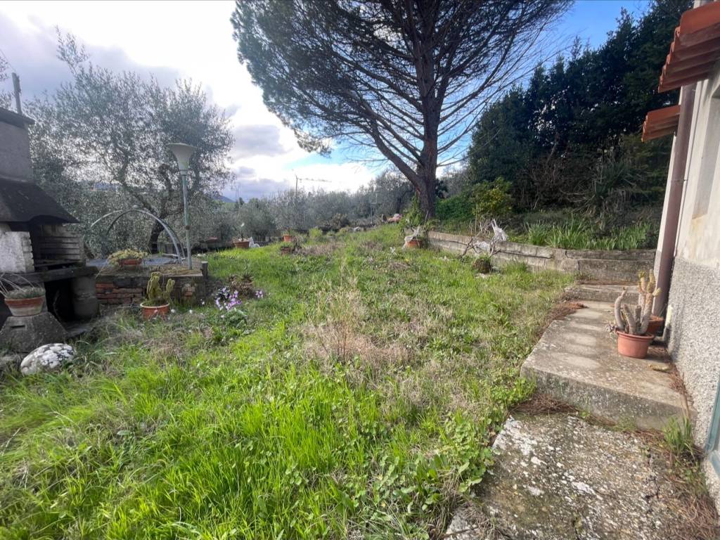 Villa a Carmignano in Via Pucci Verdini, 25 - Foto 3