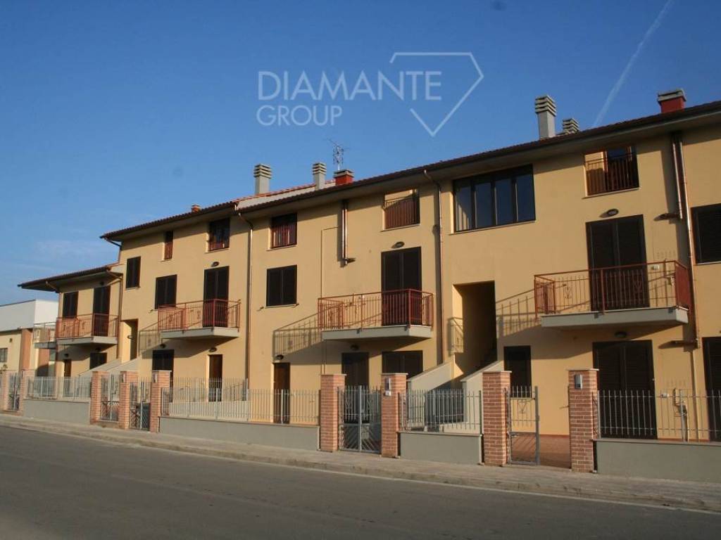 Appartamento a Castiglione del lago in Via Firenze - Foto 4
