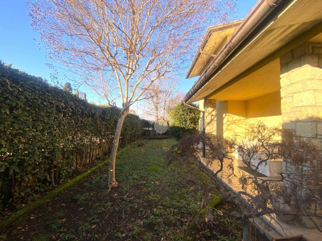 Villa a Corte franca in Buono Stato - Foto 4