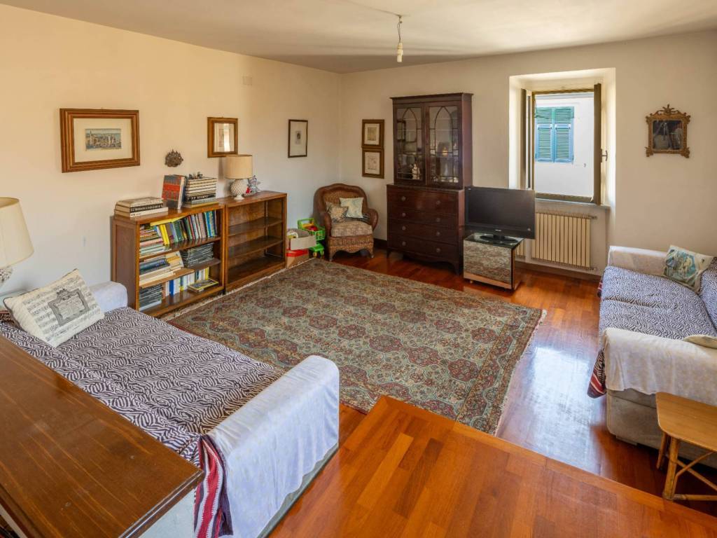 Appartamento a Orbetello in Via Furio Lenzi - Foto 2