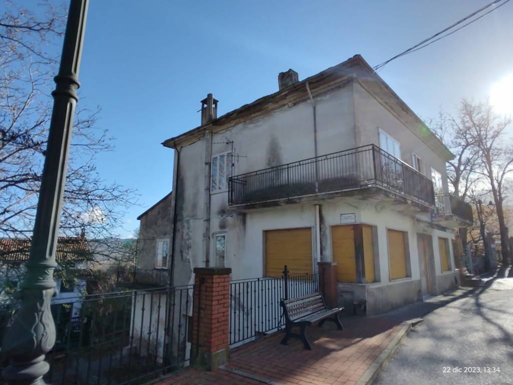 Casa indipendente a Carbone in Strada Provinciale di Carbone, 59 - Foto 3