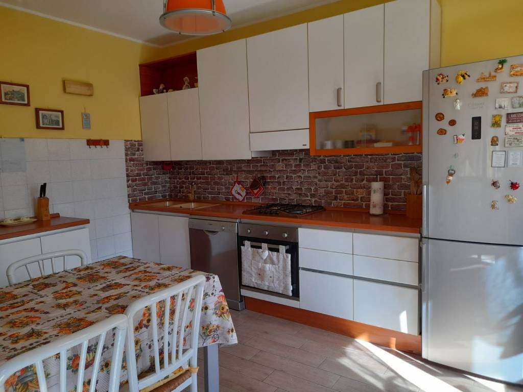 Villa a Casaletto lodigiano in Piazza Martiri per la Libertà, 13 - Foto 4