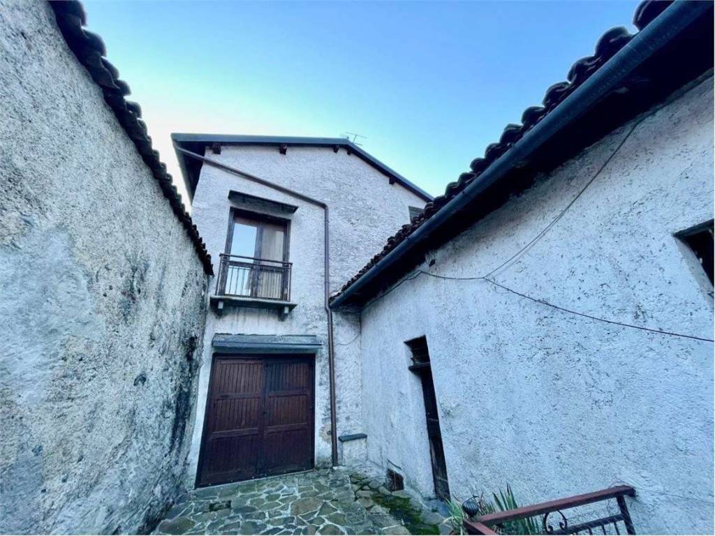 Casa indipendente a Introbio in via fumagalli, 2 - Foto 3