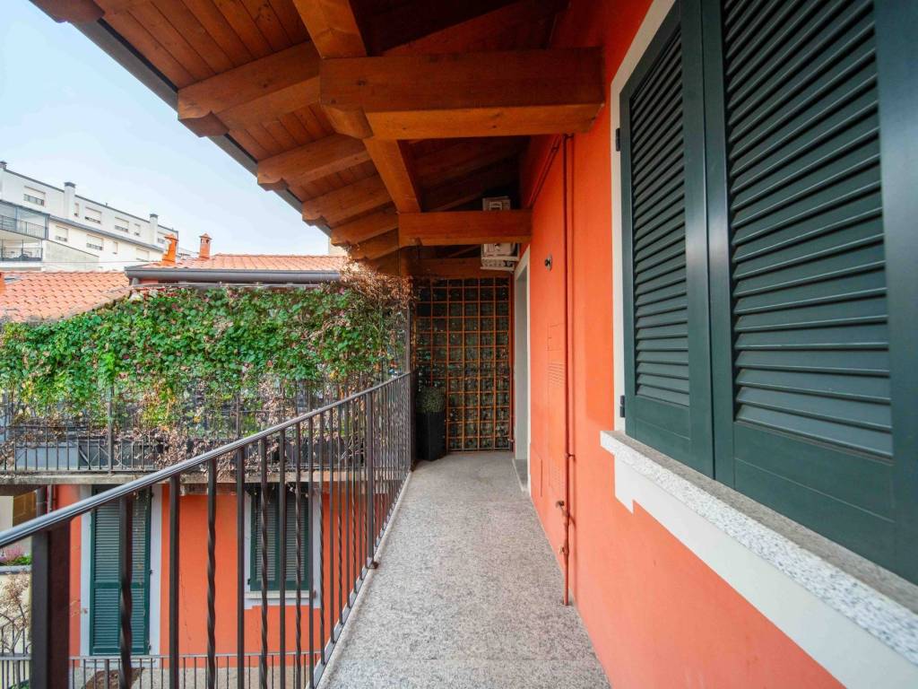 Appartamento a Gallarate in Via Giuseppe Mazzini, 22 - Foto 2