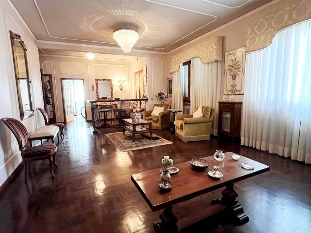 Villa a Massa e cozzile in Via machiavelli - Foto 3