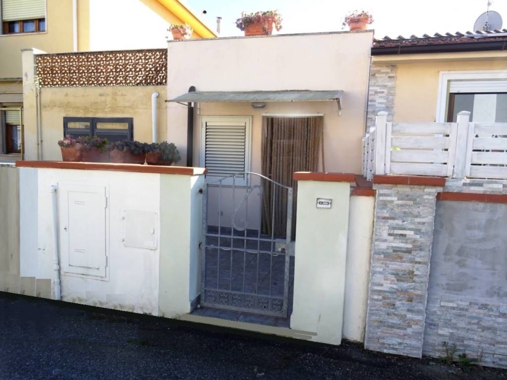Appartamento a Cecina in Via La Spezia - Foto 4