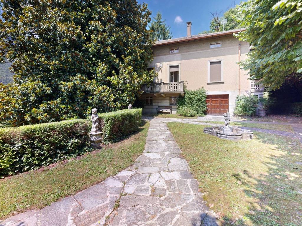 Villa a Arcisate in Via Gorizia - Foto 2