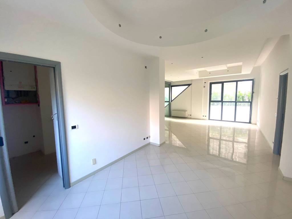 Appartamento a Riccione in Viale Maria Ceccarini, 73 - Foto 4