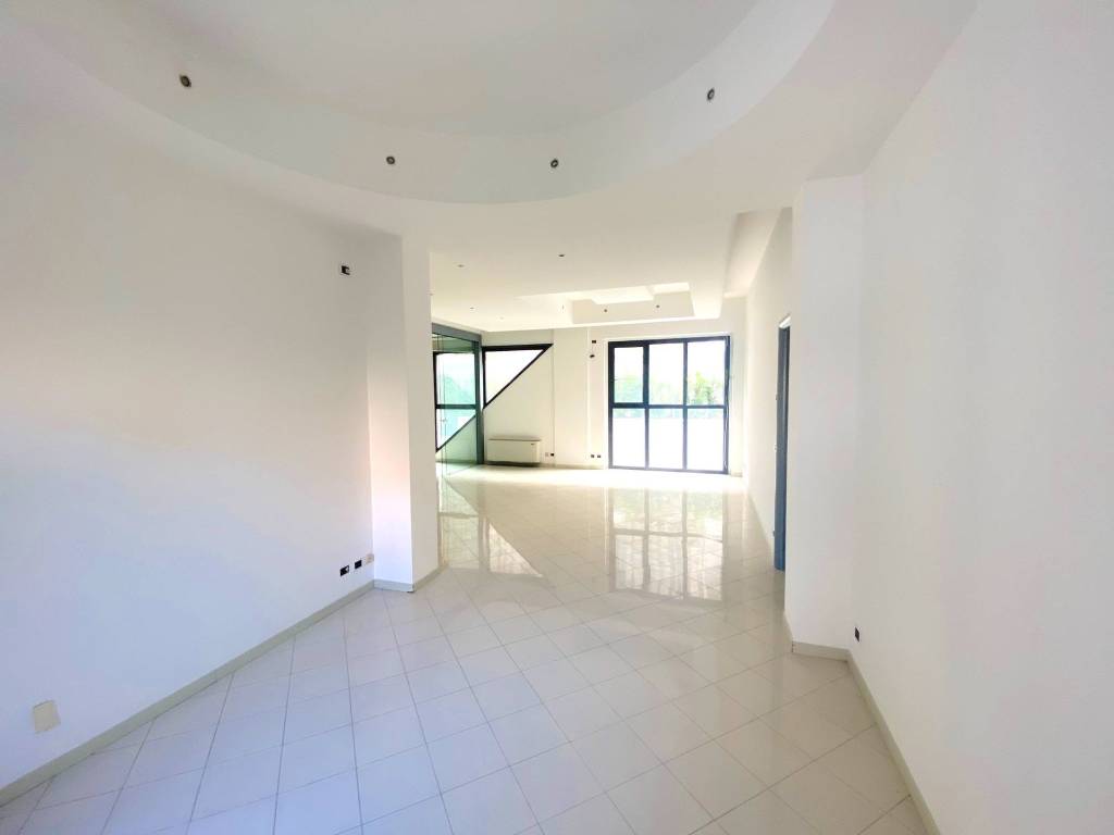 Appartamento a Riccione in Viale Maria Ceccarini, 73 - Foto 5