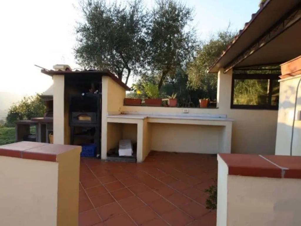 Villetta a schiera a Bolano in Via Debbio - Foto 2