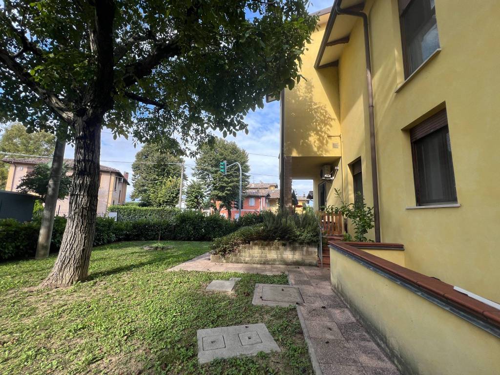 Villa a Castelfranco emilia in Via per Riolo, 18 - Foto 3