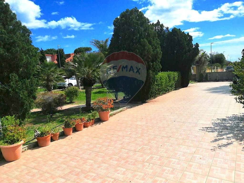 Appartamento a Capoterra in Via Del Mirto, 20 - Foto 2