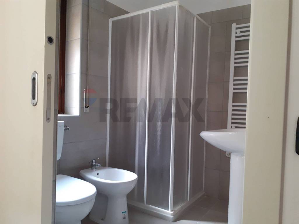 Appartamento a Golasecca in via vittorio veneto - Foto 5