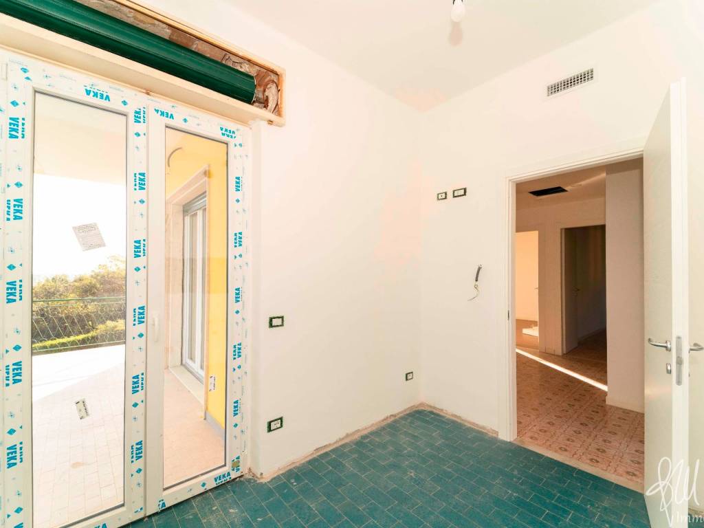 Palazzo / stabile a San lorenzo al mare in Via Terre Bianche, 78 - Foto 4