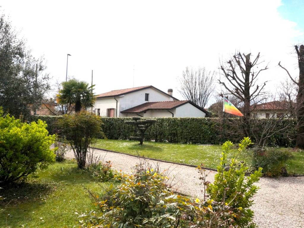 Appartamento a Cordenons in Via Bunis, 2 - Foto 3