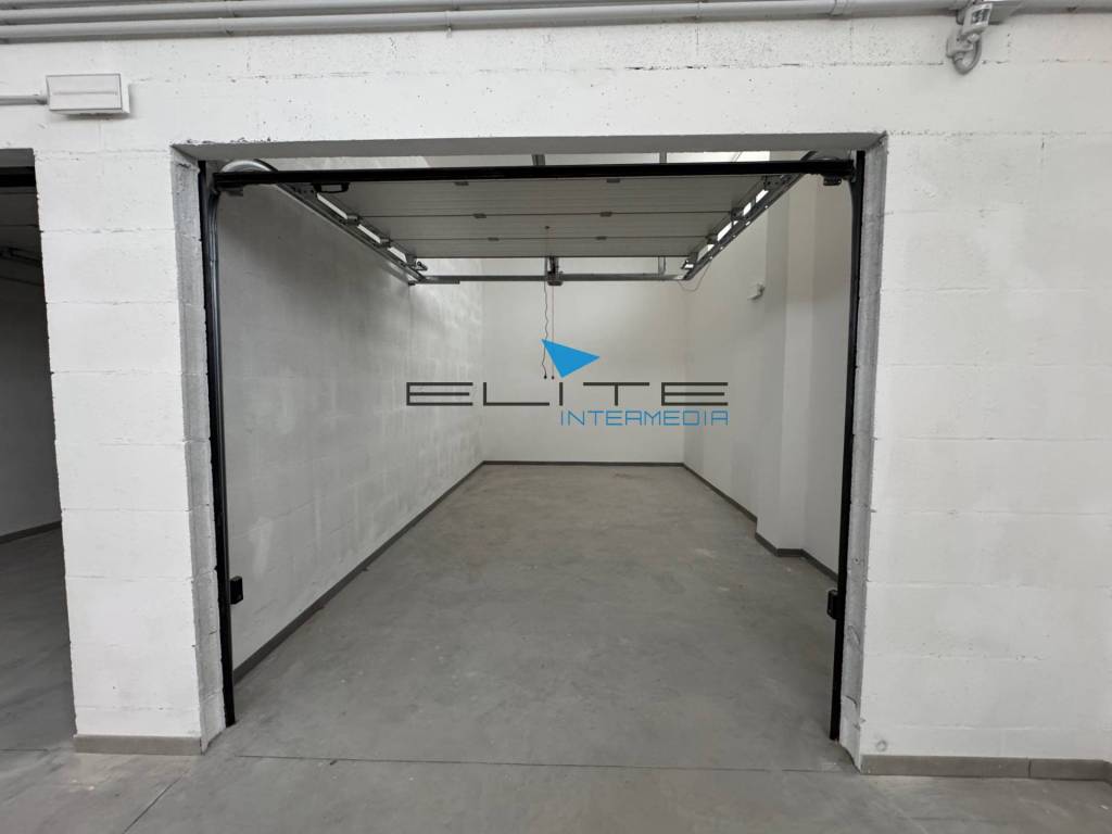 Box / garage a Pescara in Piazza Santa Caterina Da Siena, 33 - Foto 2