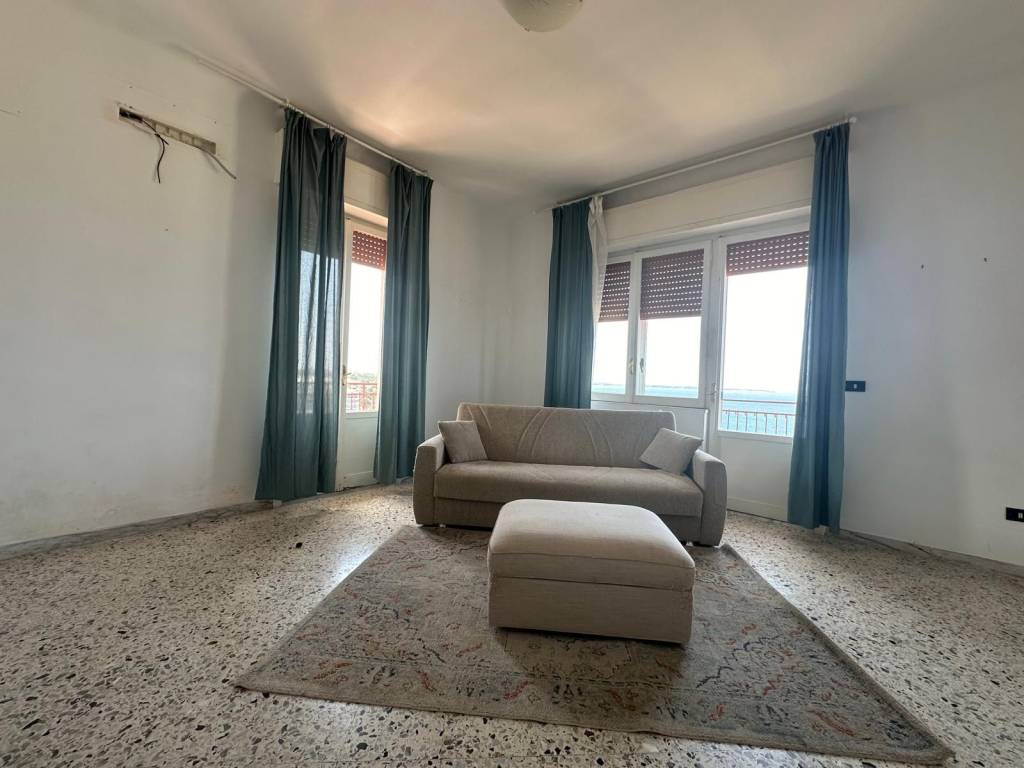 Appartamento a Taranto in Via Renato Dario Lupo, 48 - Foto 4